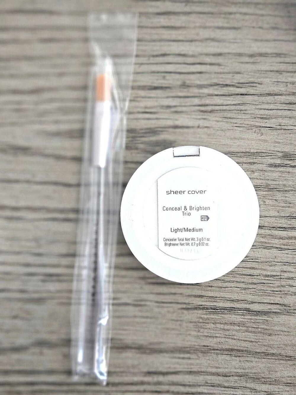 Sheer Cover Conceal & Brighten Trio Light/Medium 0.30 oz w/ Brush NEW Rare HTF